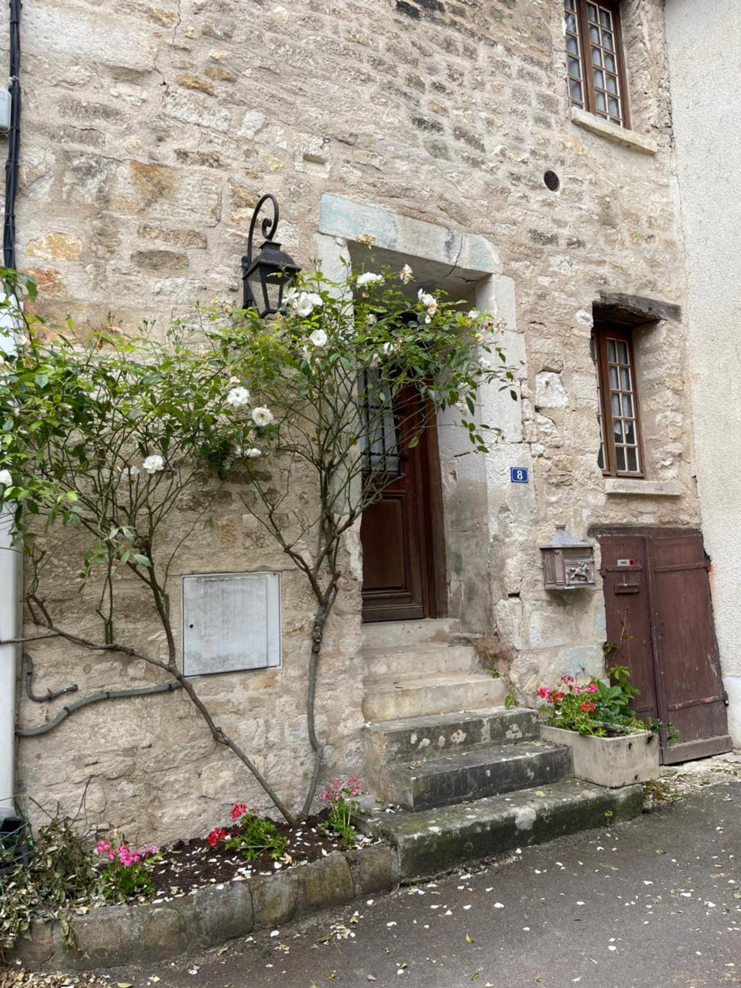 La Maison D'Alienor - Gites De Caractere A Chablis - 89 외부 사진